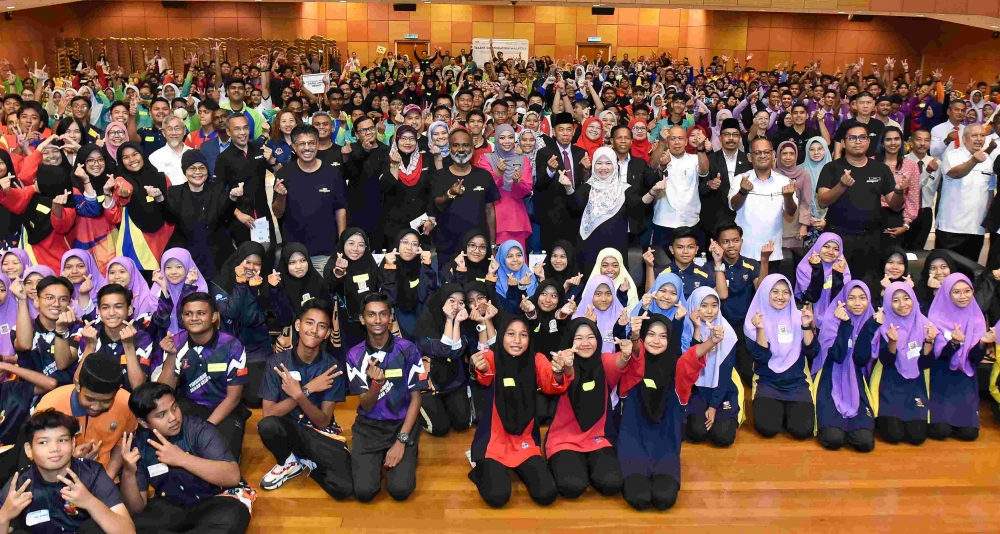 TalentCorp Memberi Pendedahan Awal Aspek Kerjaya Dan Industri Kepada Murid Sekolah Di Kedah Menerusi Program YES! Rock The School