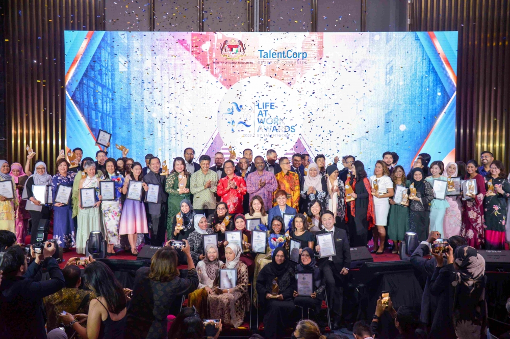 TalentCorp Meraikan Perintis Yang Membentuk Masa Hadapan Industri Malaysia Dalam LIFE AT WORK Awards 2023